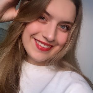 Meet your Posher, Almasa